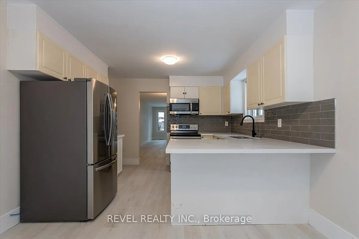 3 bed, $2,500 — Photo 4