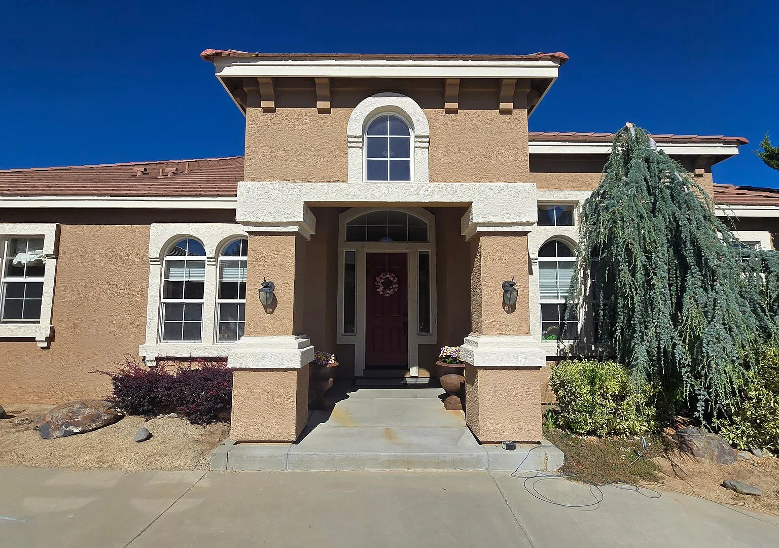 Spacious Single Story Home in Southwest Vistas! — Photo 3