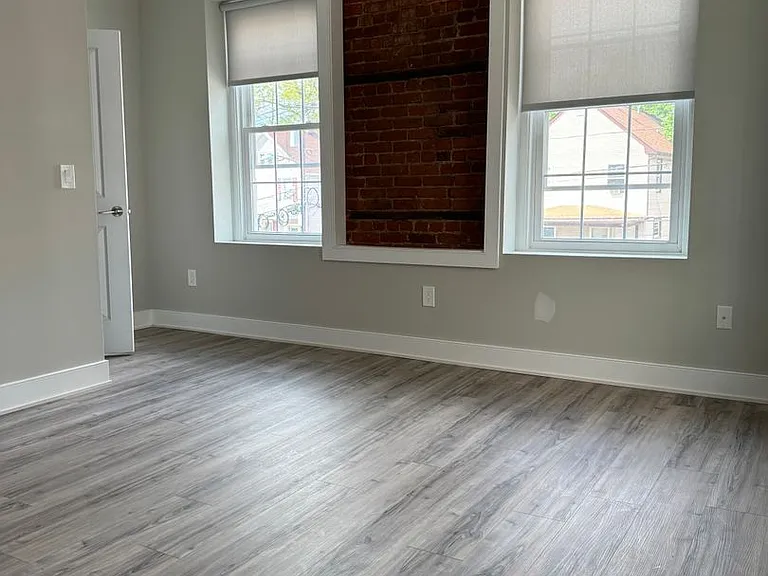 24 Veterans Memorial Dr E #1 — Photo 17