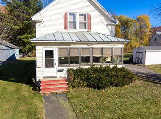 11 Rowe Street, Newport, ME 04953