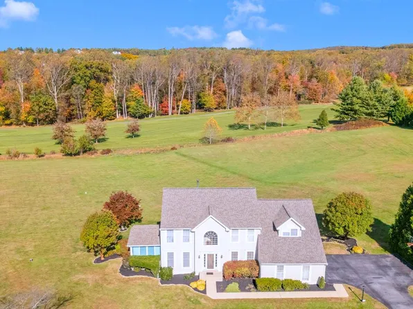 3410 Tuckaway Dr, Mount Airy, MD 21771