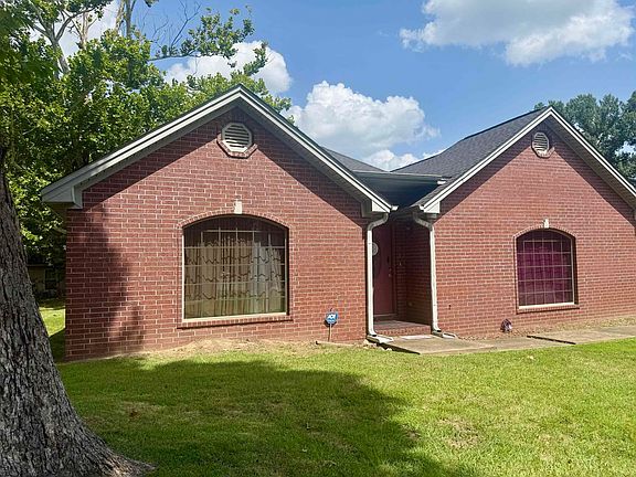 2nd image of 11652 Ponderosa Dr