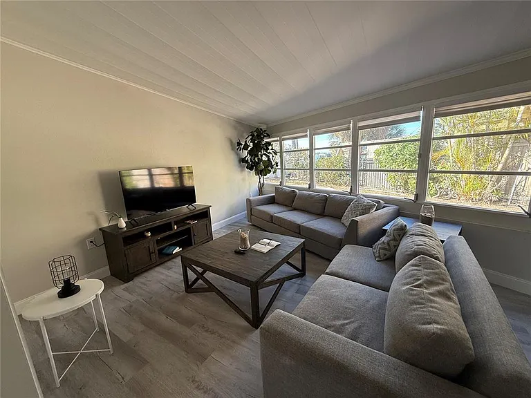 6407 1st Palm Point St — Photo 2