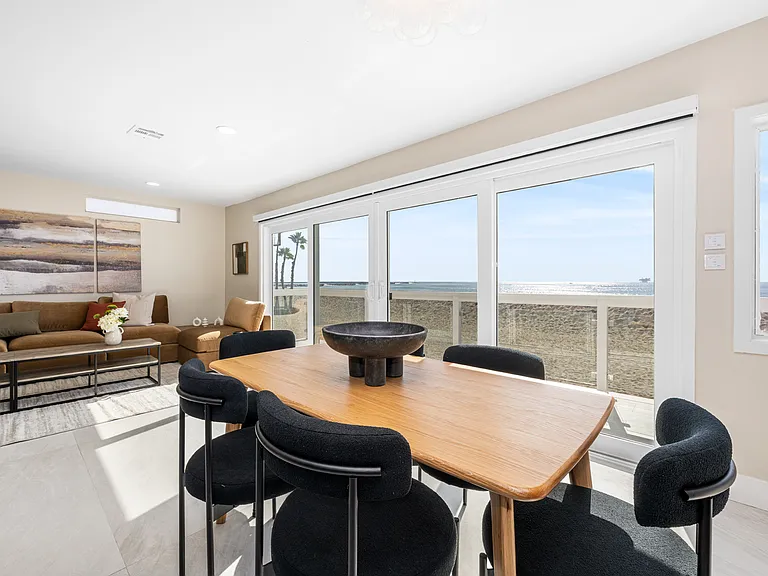 1211 Seal Way #B — Photo 6