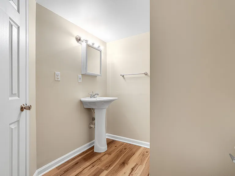 5213 Blaine St NE — Photo 26