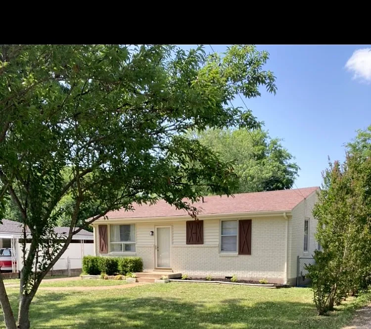 2 bed, 850 sqft, $1,650 — Photo 1