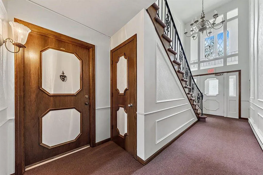 1724 Camellia Dr — Photo 2