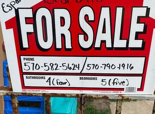 218 W Fern St, Hazleton, PA 18201