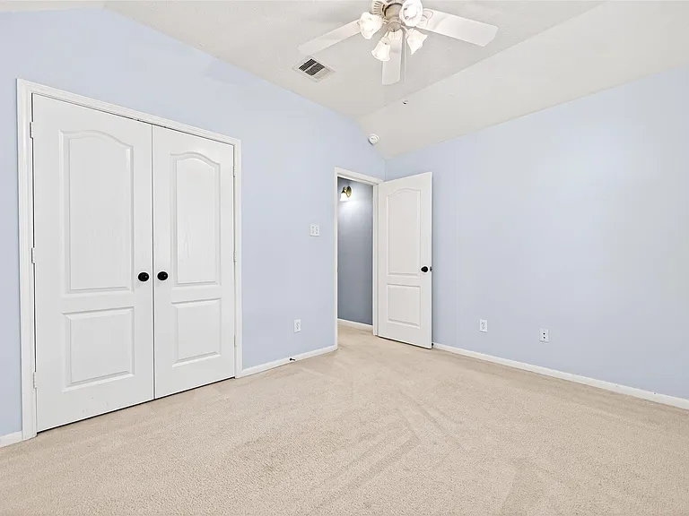 24822 Diamond Run Ct — Photo 32