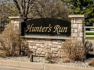 2912 Hunters Pl, Kalamazoo, MI 49048