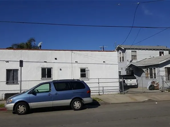 8815 Wall St, Los Angeles, CA 90003