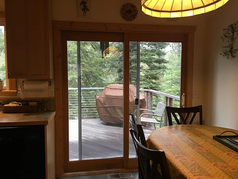 Barbecue & deck