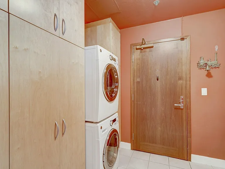 700 W Harbor Dr W #2902 — Photo 45