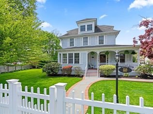 207 Ocean Ave, Northport, NY 11768