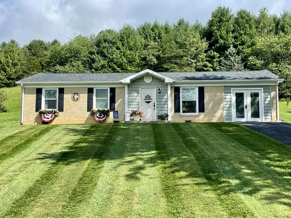 554 Radio Dr, Rural Retreat, VA 24368