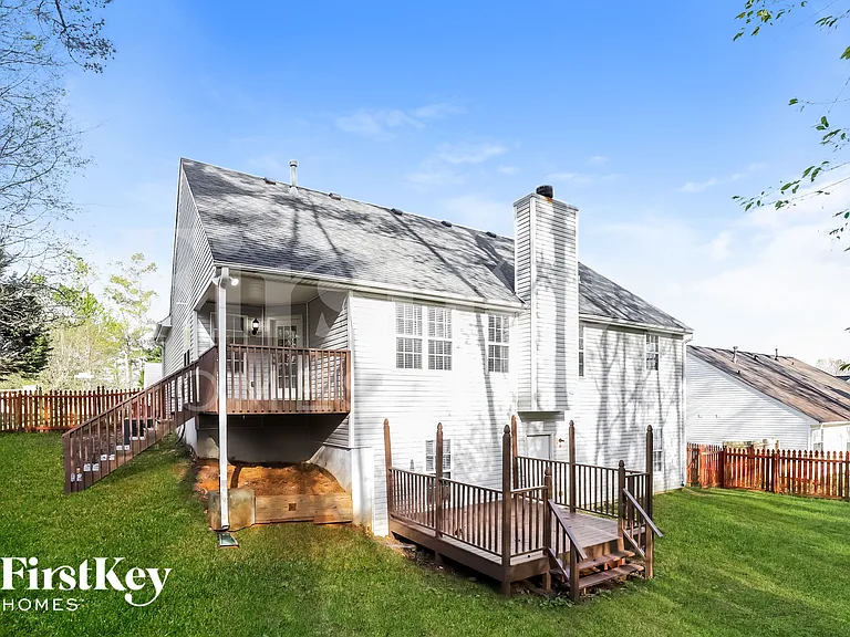 5321 Regency Lake Ct — Photo 15