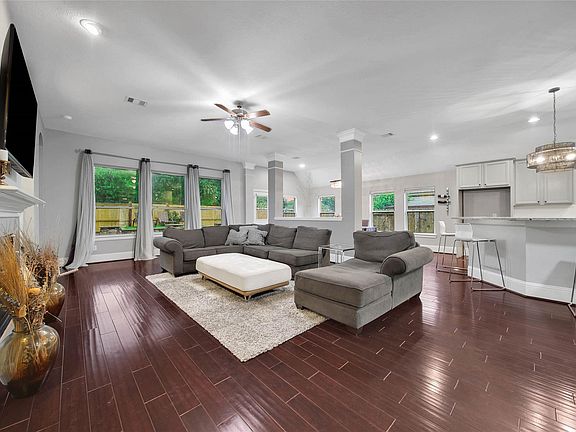 5th image of 31510 Orchard Hill Ln