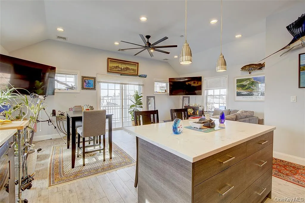 2 bed, $3,000 — Photo 2