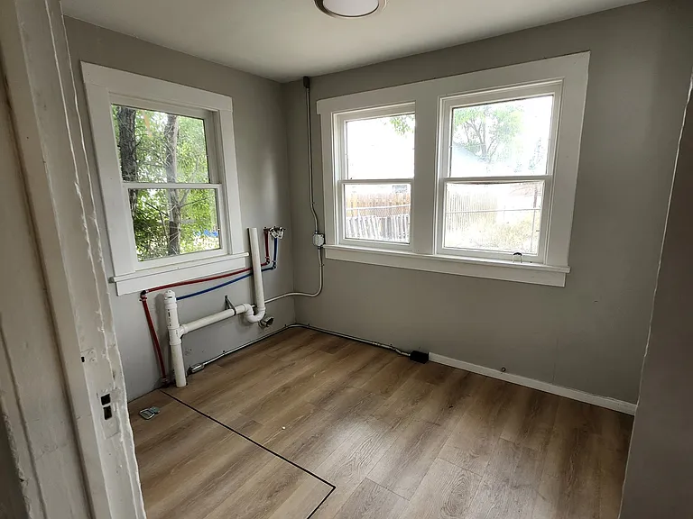412 A St — Photo 10