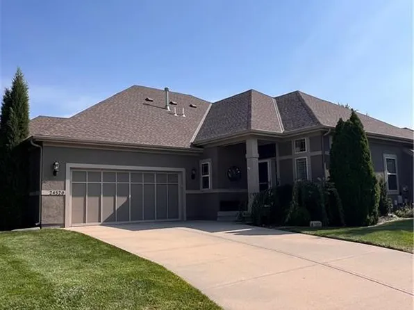 24520 W 110th St, Olathe, KS 66061