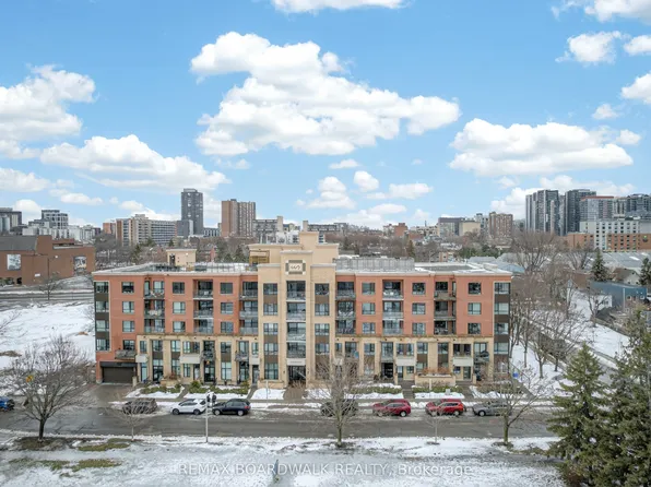 316 Bruyere St #116, Ottawa, ON K1N 0C3