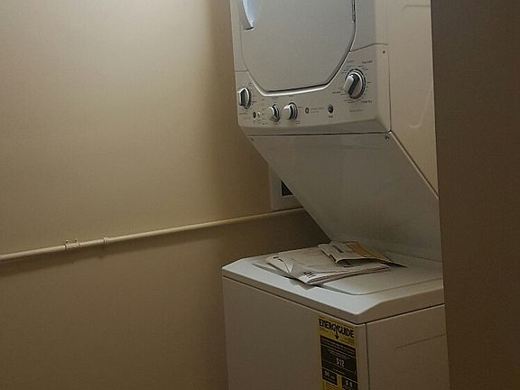 4th image of 1721 N Whipple St APT 2