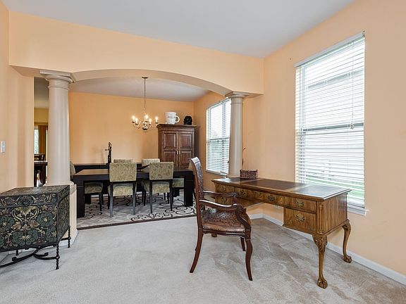 5th image of 1905 Blue Heron Cir