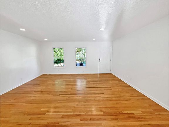 3rd image of 623 N 62nd Pl