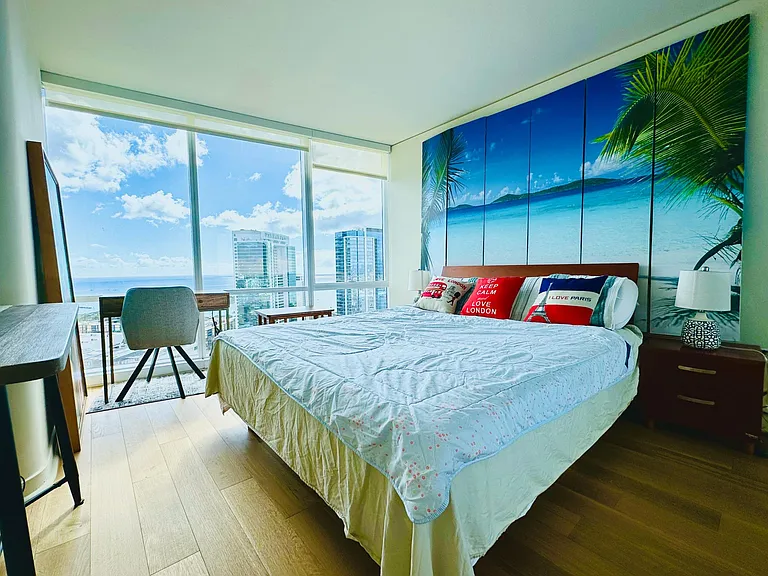 2nd bedroom with ocean view