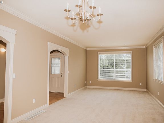 3rd image of 115 Sweet Birch Dr