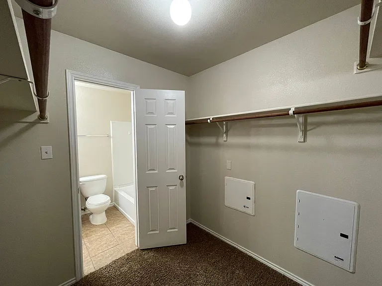 5730 Golf Hts #1 — Photo 13