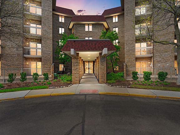 2nd image of 1280 Rudolph Rd #4K