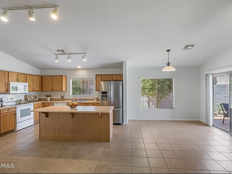 17734 W Redfield Rd — Photo 5