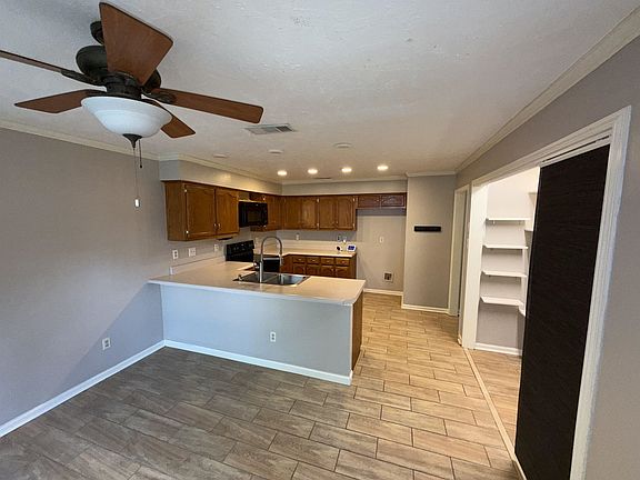 5th image of 3098 Brandon Way Ln