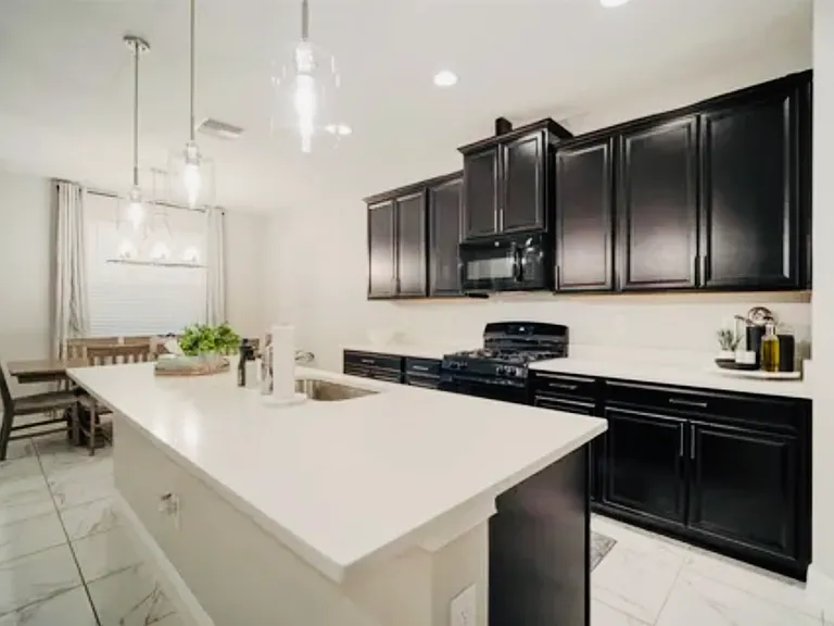 1221 Florablu Dr — Photo 1