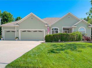 1709 Parkside Dr, Liberty, MO 64068