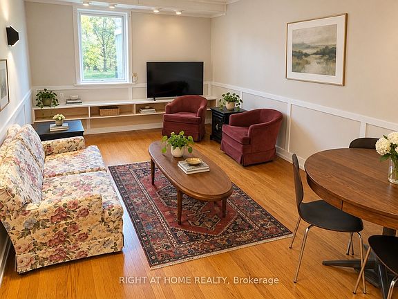 4th image of 2849 Kingston Rd #2