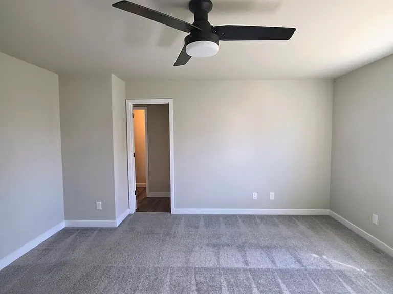 10429 Luneth Dr — Photo 15