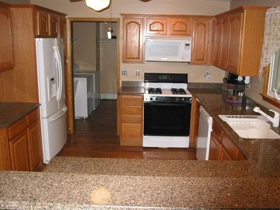 Custom kitchen with Granite Counters
