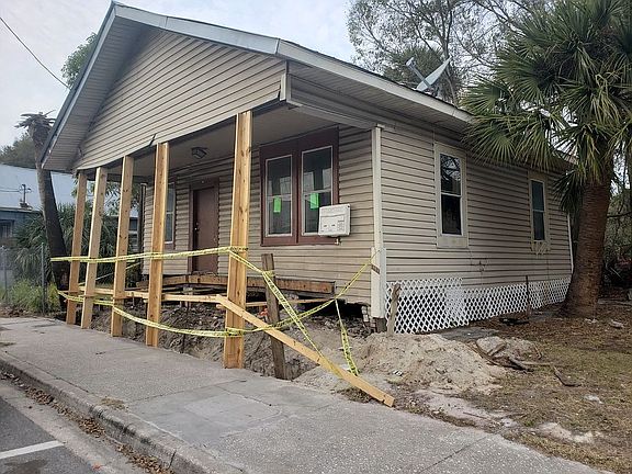 2nd image of 2108 E 17th Ave