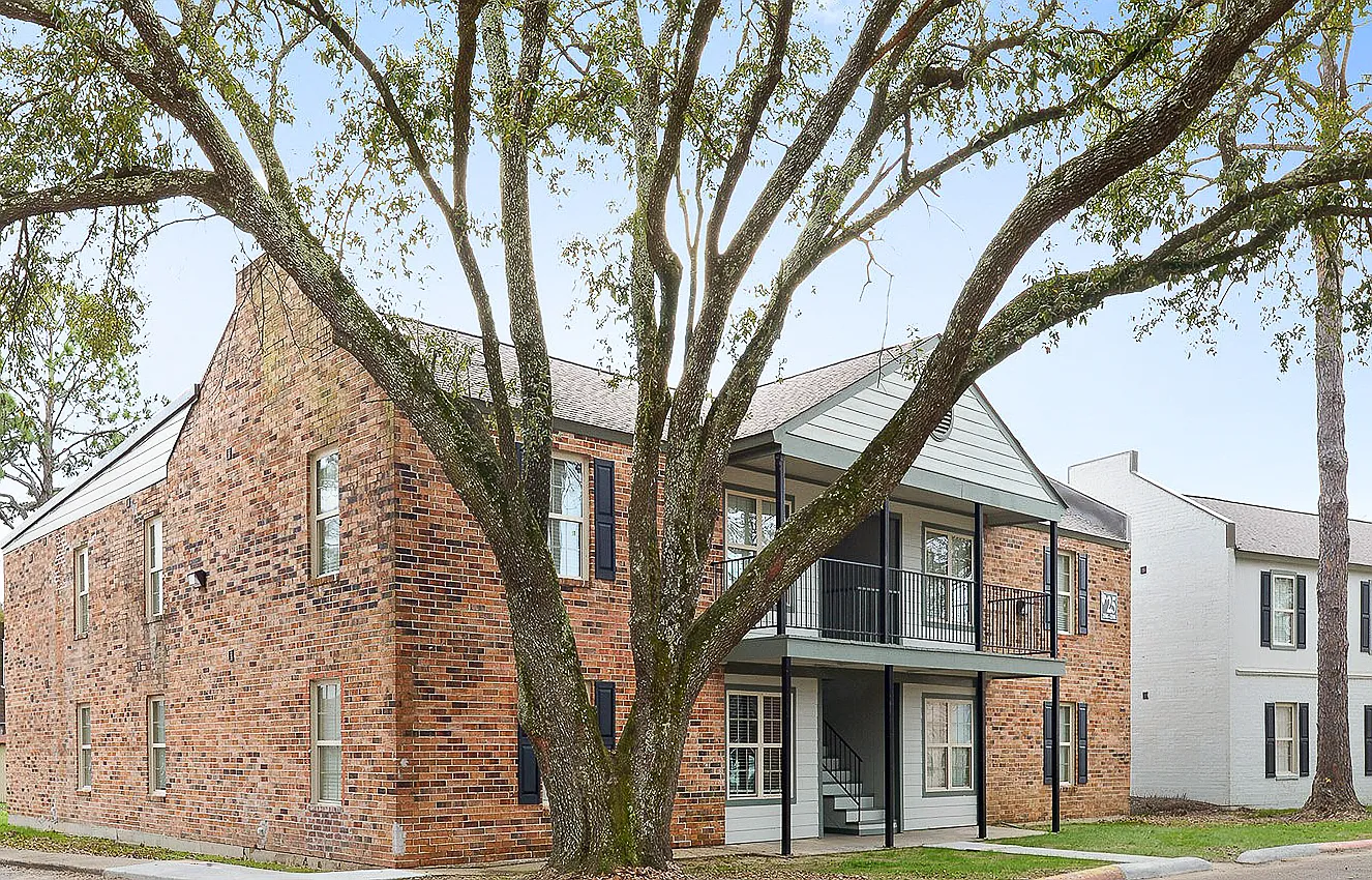 Ardendale Oaks Apartments — Photo 3