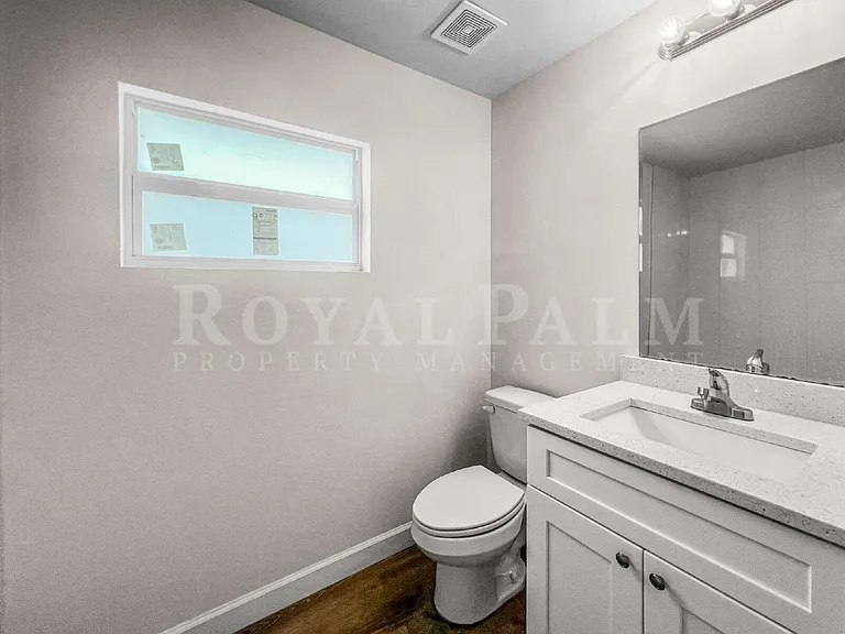 745 Harry Ave S — Photo 21