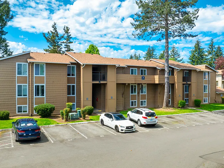 Hillcrest Estates — Photo 44