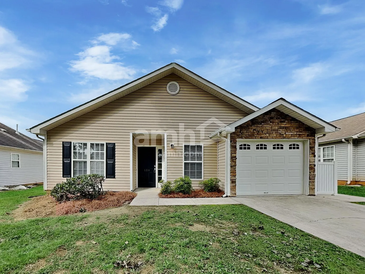 2 bed, 2.0 bath, 1250 sqft, $1,615 — Photo 1
