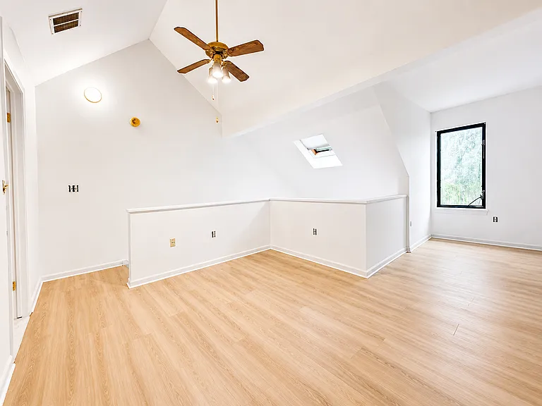 1690 Dixwell Ave #B3 — Photo 10