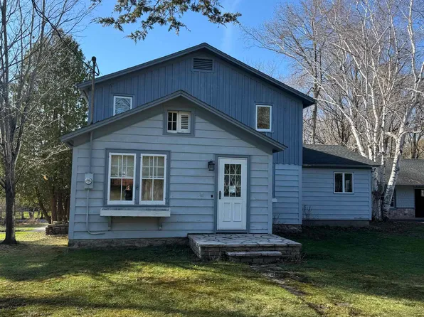 1019 Northumberland St, Morristown, NY 13664