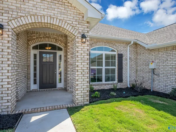 303 Carnation Ave, Meridianville, AL 35759