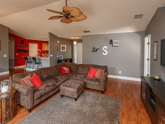 5th image of 1615 Walkerton Ct