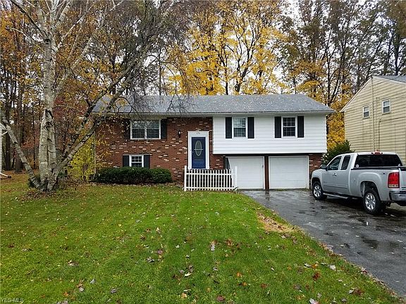 2nd image of 276 Wheelock Dr NE