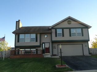 8027 Farmhouse Rd, Frankfort, IL 60423